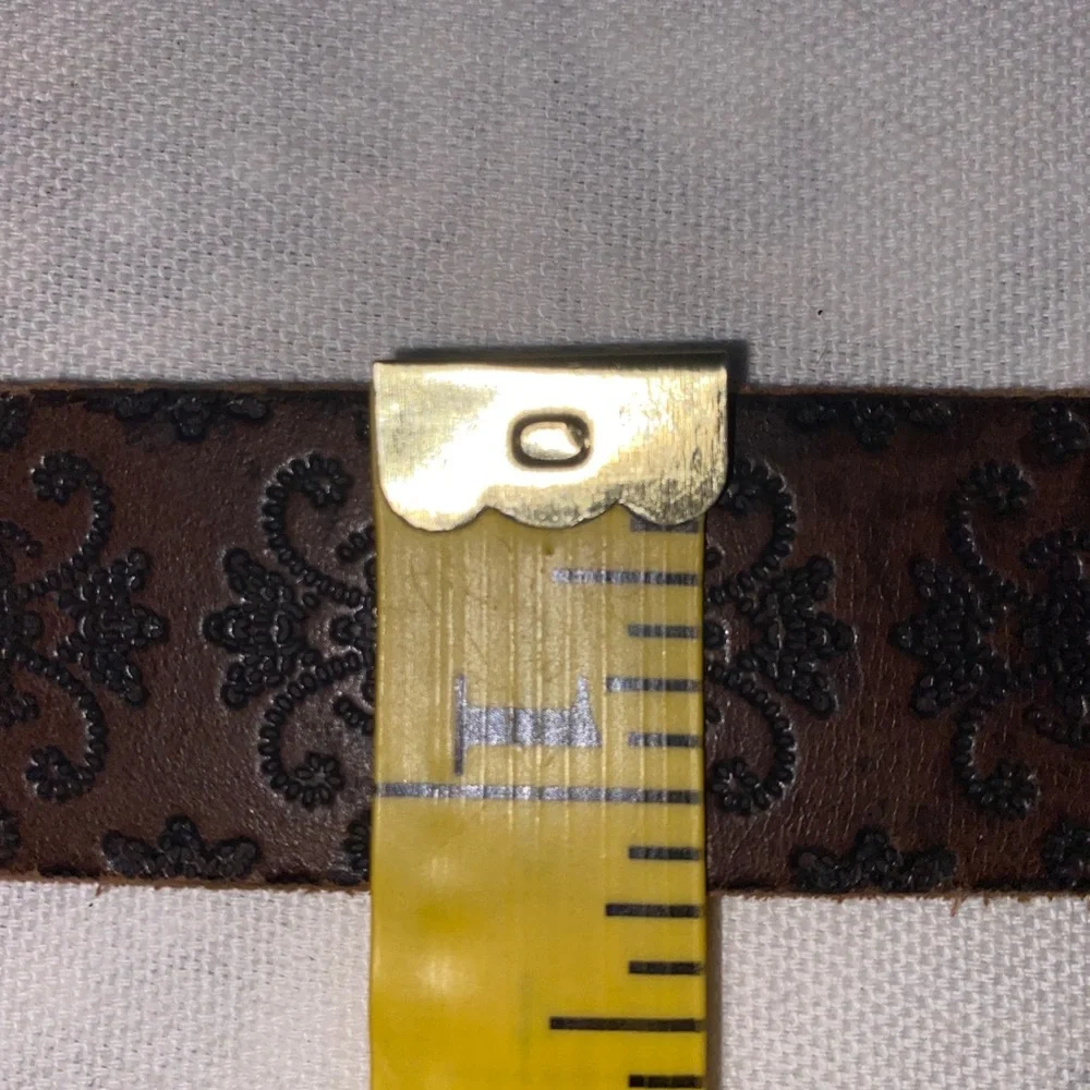 VINTAGE BLING BROWN BELT, ORNATE STAMPED‎ DESIGN LARGE